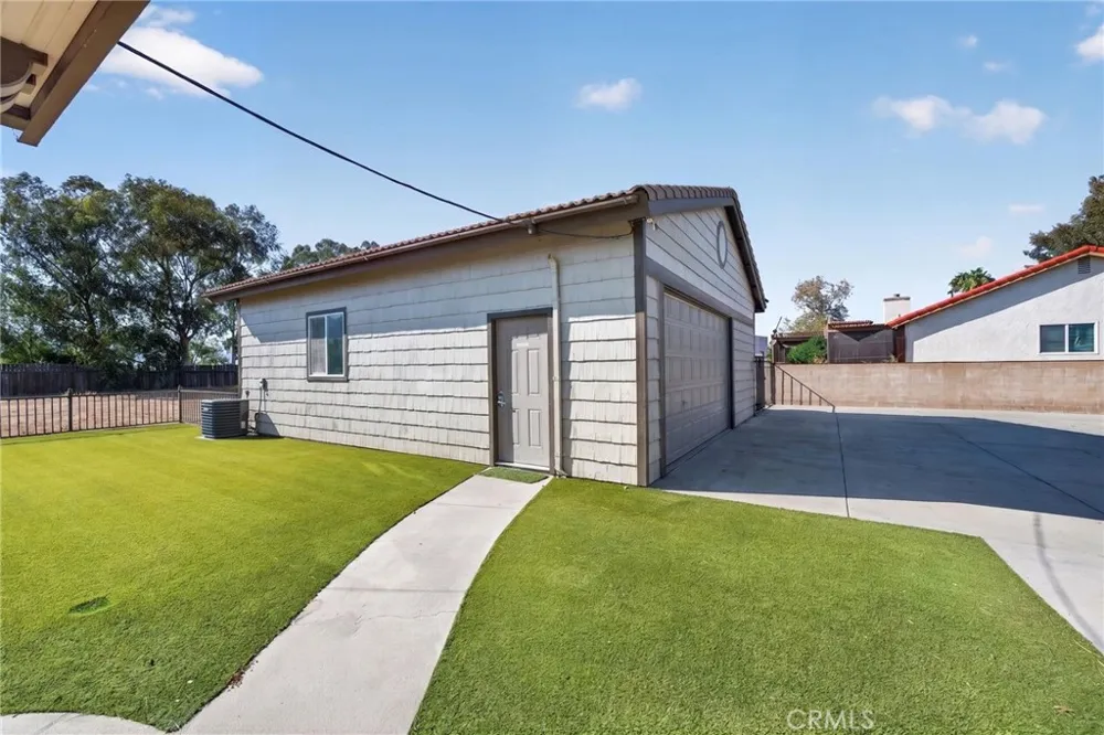 34655 Almond Wildomar, CA 92595