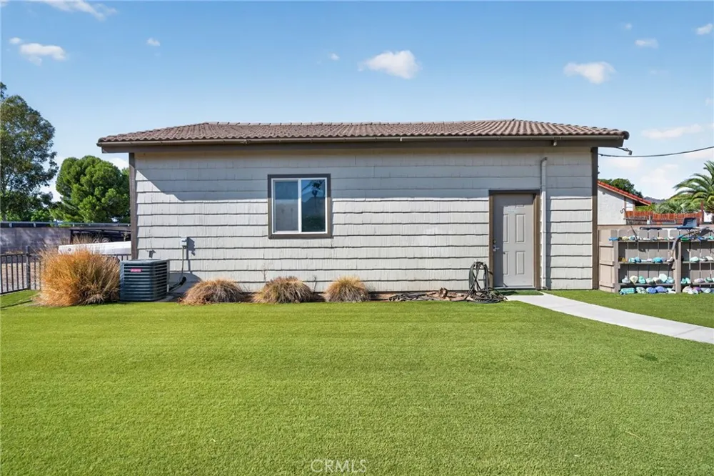 34655 Almond Wildomar, CA 92595