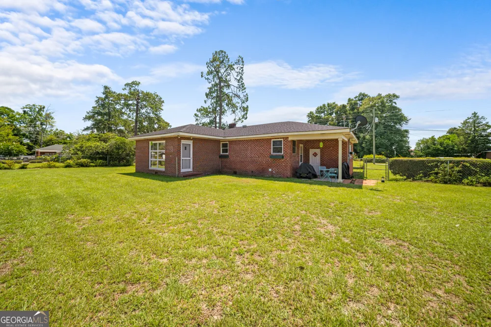 225 Virginia AVE Millen, GA 30442