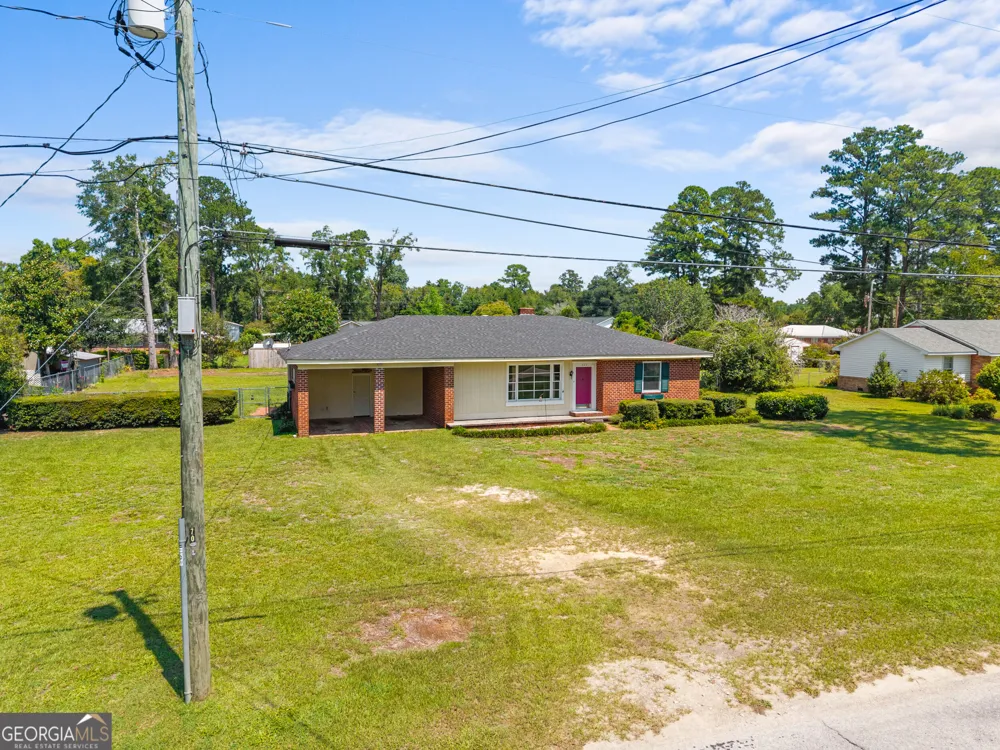225 Virginia AVE Millen, GA 30442