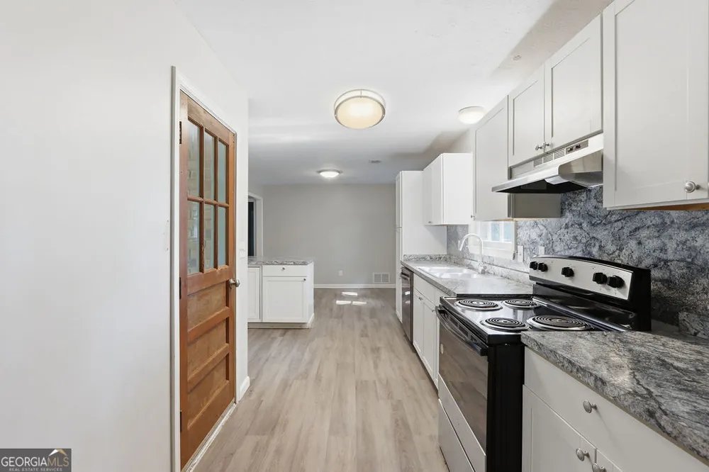 2944 Drew Valley ST Gainesville, GA 30504