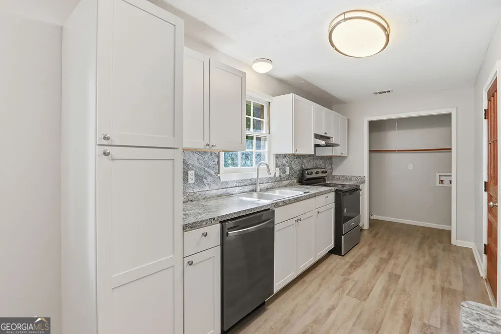 2944 Drew Valley ST Gainesville, GA 30504