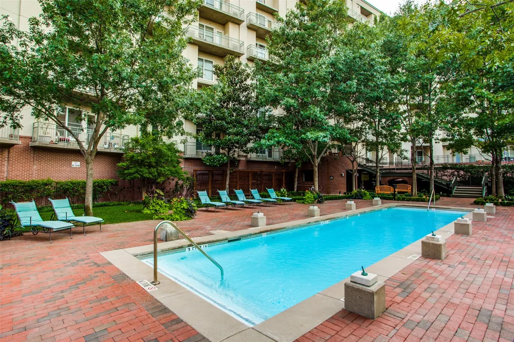 5055 Addison Circle #423 Addison, TX 75001
