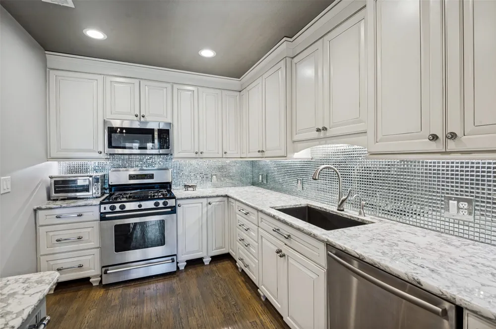5055 Addison Circle #423 Addison, TX 75001