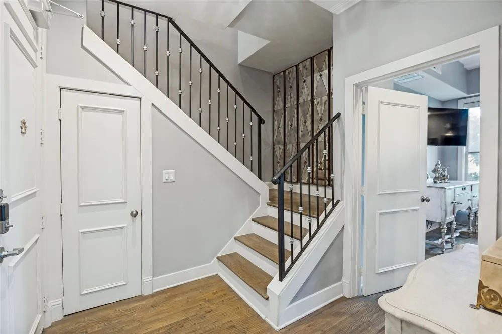 5055 Addison Circle #423 Addison, TX 75001