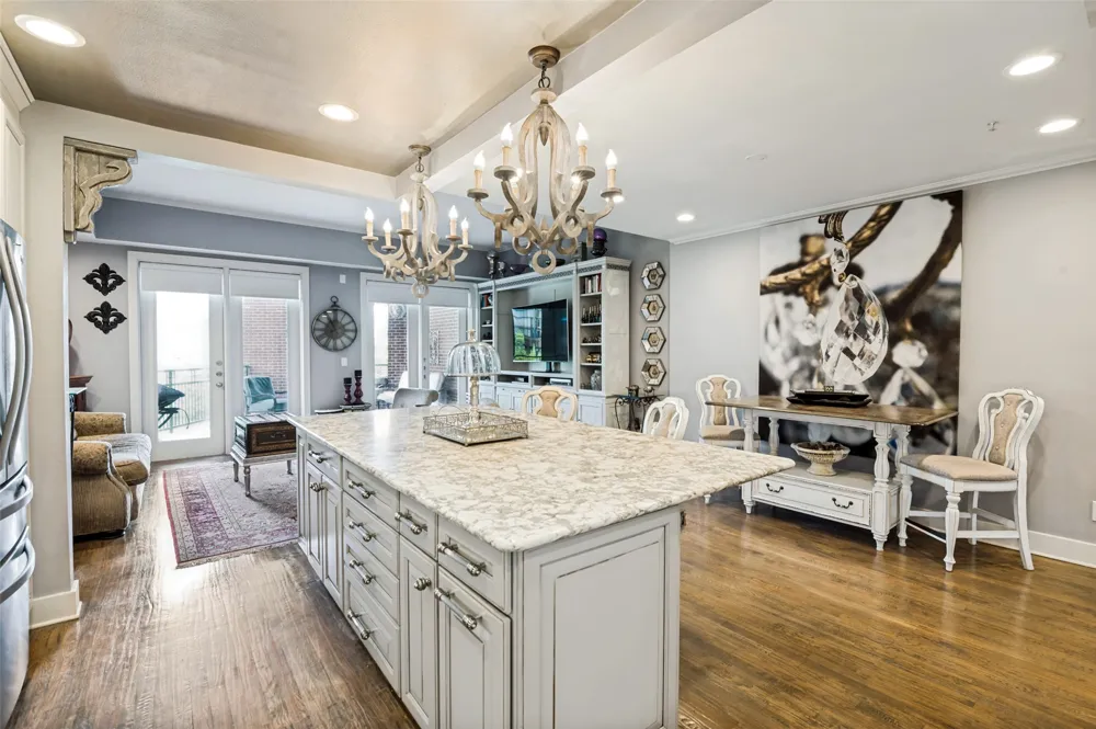 5055 Addison Circle #423 Addison, TX 75001