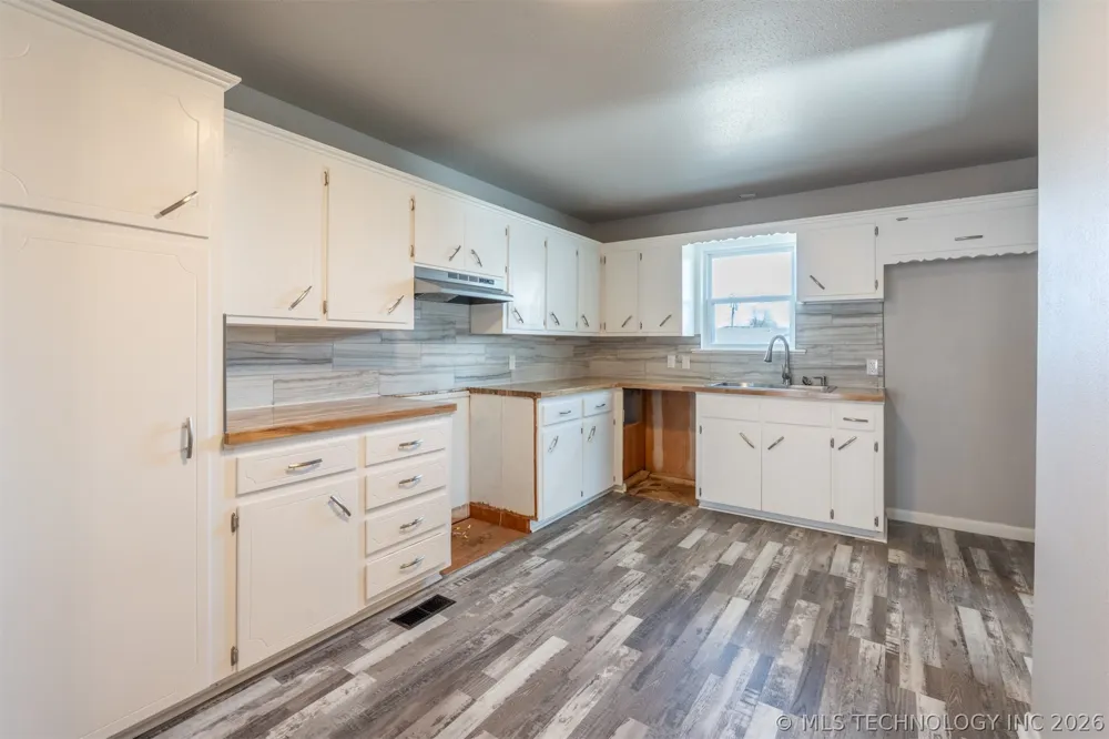 2150 S 80th East Avenue Tulsa, OK 74129