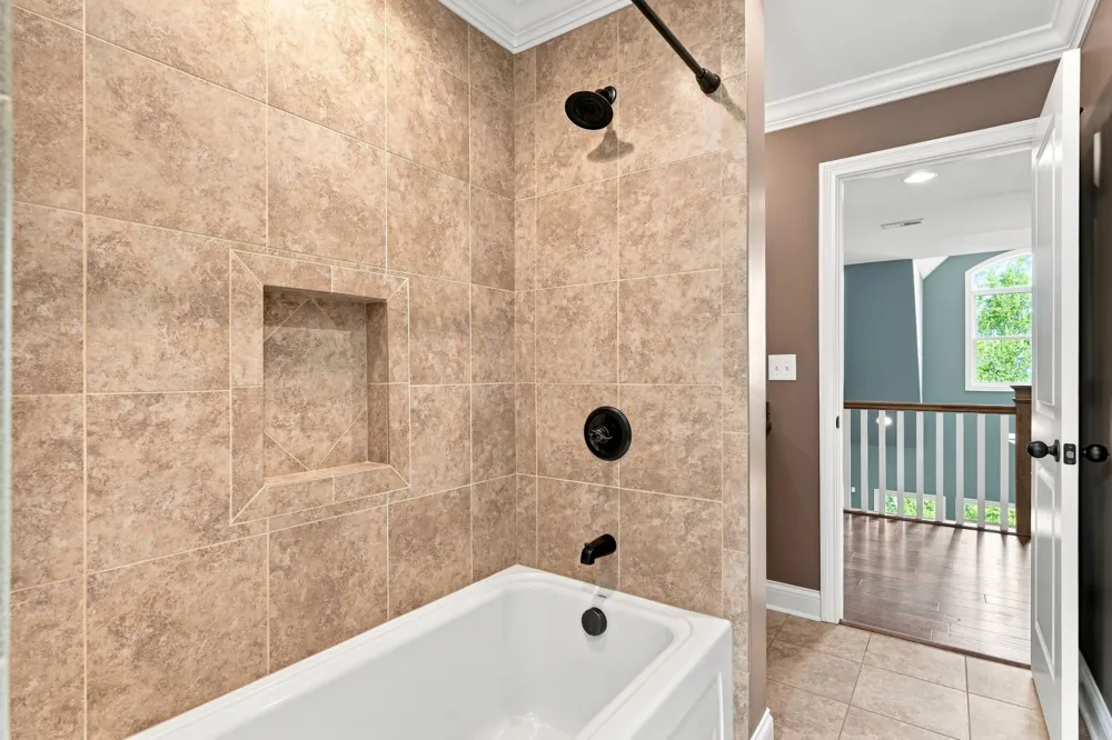717 Black Cove Ln Loudon, TN 37774