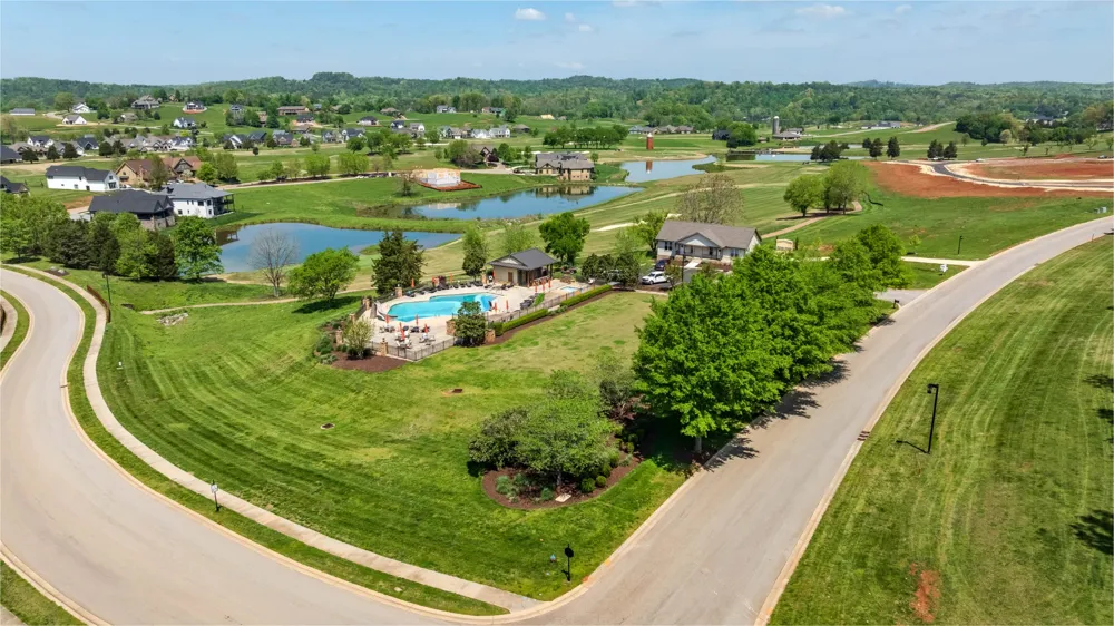 717 Black Cove Ln Loudon, TN 37774