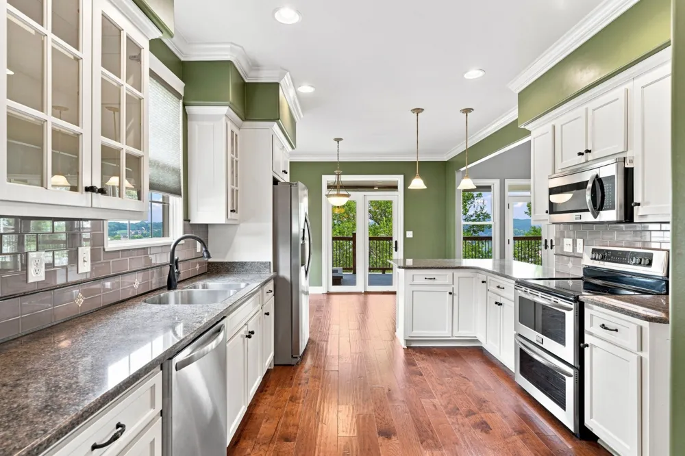717 Black Cove Ln Loudon, TN 37774