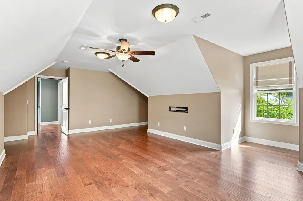717 Black Cove Ln Loudon, TN 37774