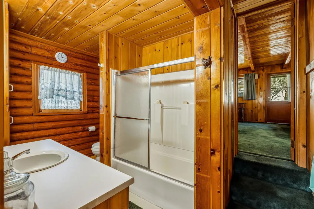 25070 Highway 243 Highway Idyllwild, CA 92549