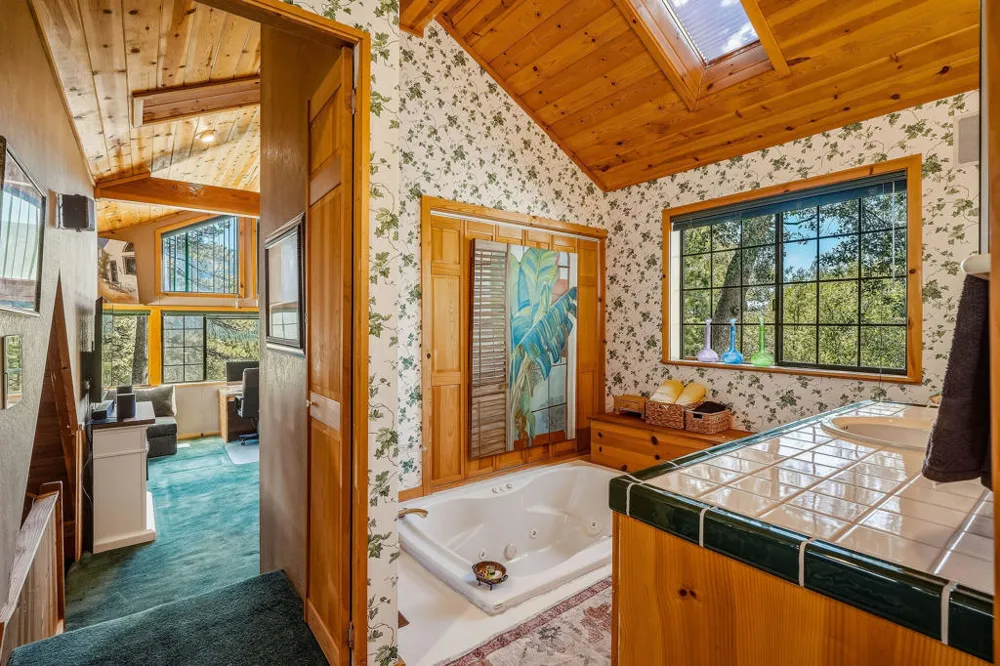 25070 Highway 243 Highway Idyllwild, CA 92549