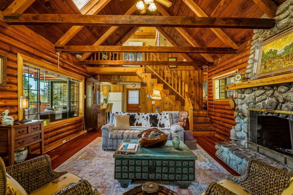 25070 Highway 243 Highway Idyllwild, CA 92549