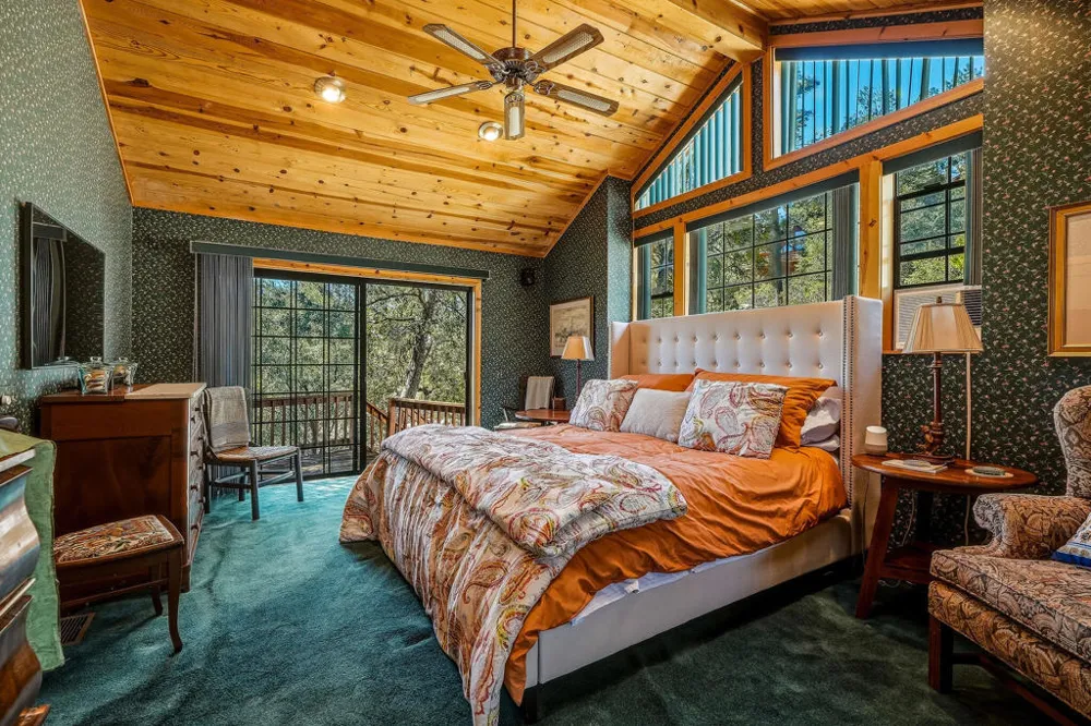 25070 Highway 243 Highway Idyllwild, CA 92549