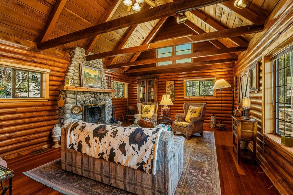 25070 Highway 243 Highway Idyllwild, CA 92549