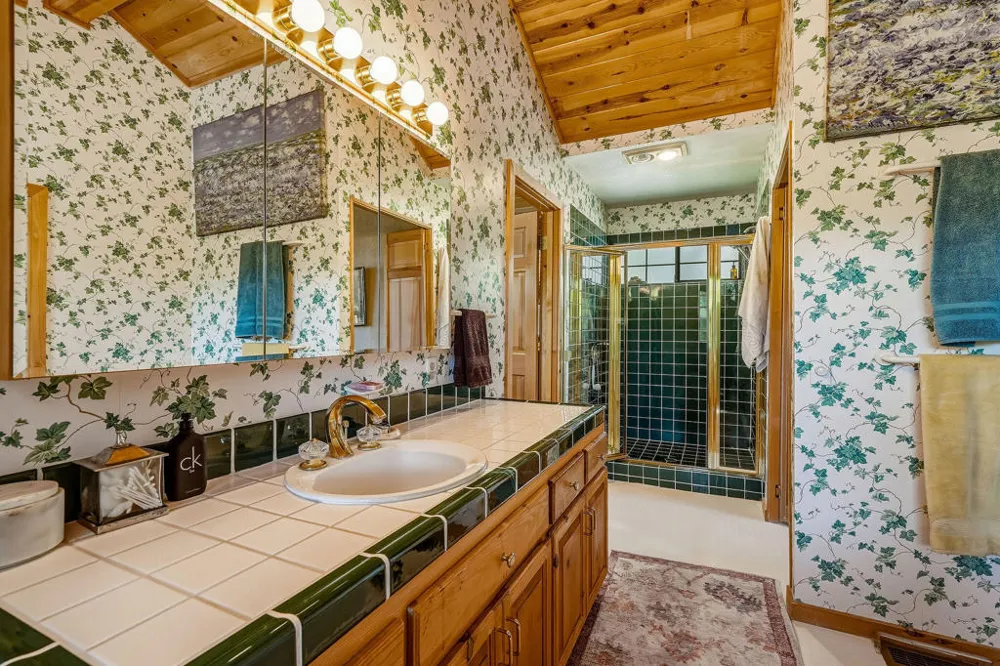25070 Highway 243 Highway Idyllwild, CA 92549