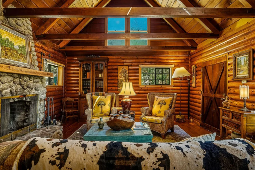 25070 Highway 243 Highway Idyllwild, CA 92549
