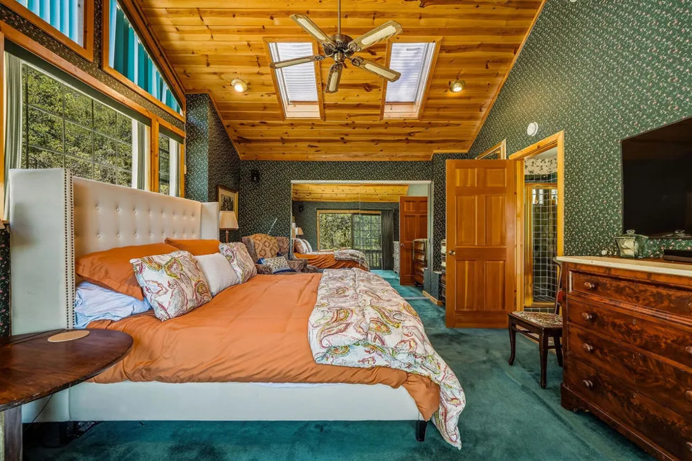 25070 Highway 243 Highway Idyllwild, CA 92549