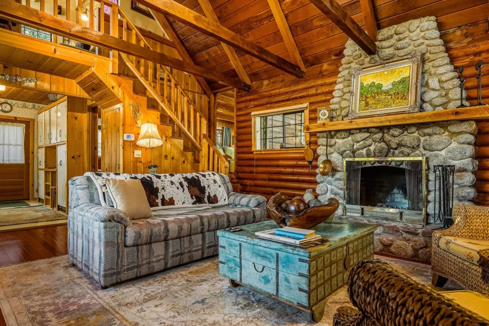25070 Highway 243 Highway Idyllwild, CA 92549