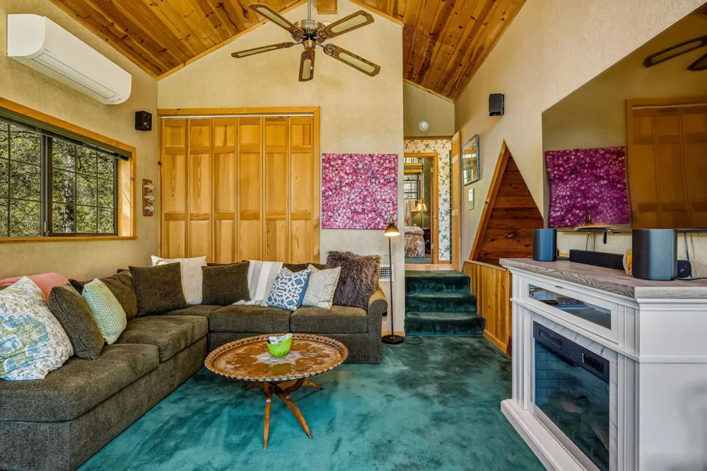 25070 Highway 243 Highway Idyllwild, CA 92549