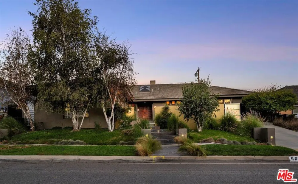 6020 S Halm Avenue Los Angeles, CA 90056