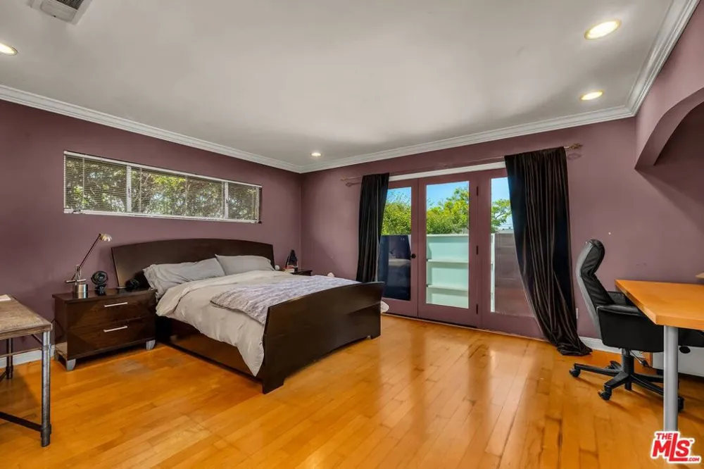 6020 S Halm Avenue Los Angeles, CA 90056