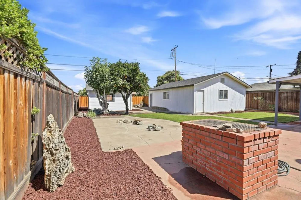 7380 Carmel Street Gilroy, CA 95020