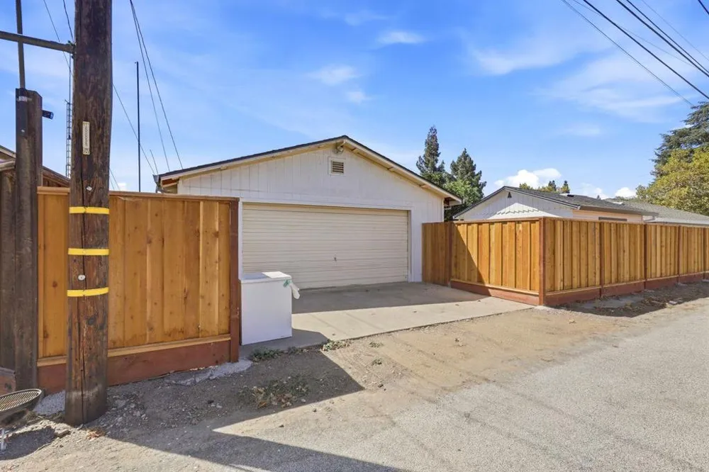 7380 Carmel Street Gilroy, CA 95020