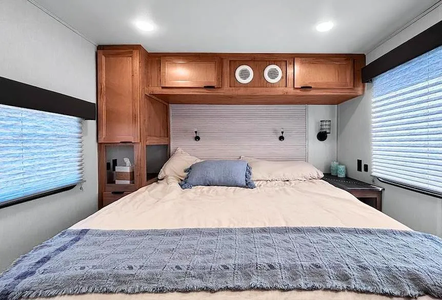 2152 Olympic Way Daly City, CA 94015