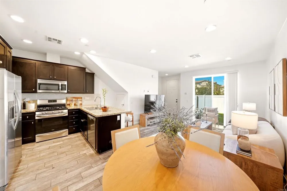 5526 Santa Alicia San Diego, CA 92154