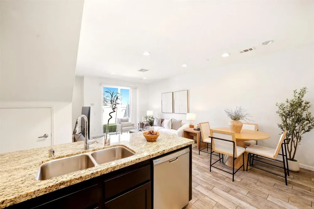 5526 Santa Alicia San Diego, CA 92154