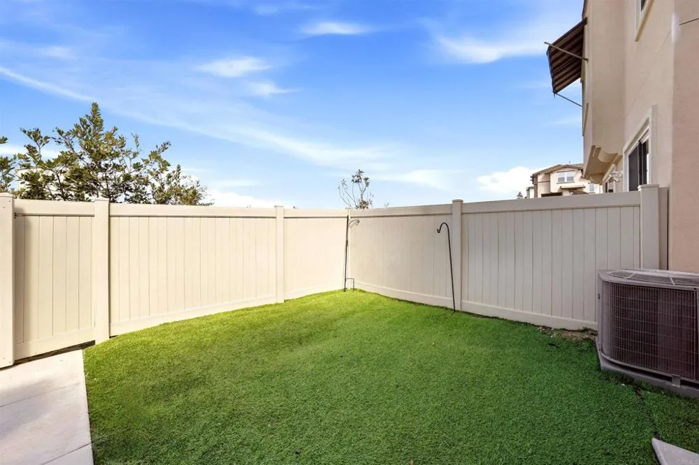5526 Santa Alicia San Diego, CA 92154