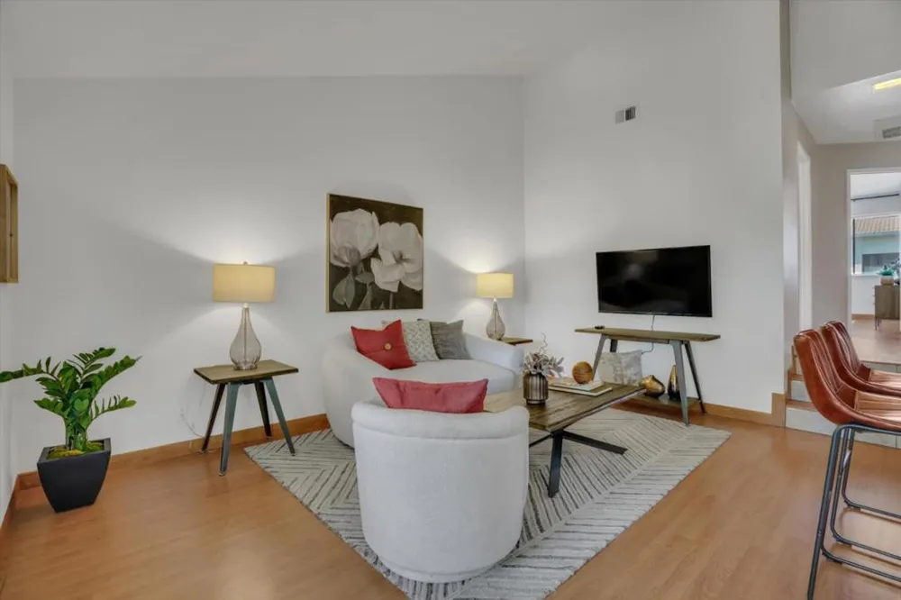 299 Kenbrook Circle San Jose, CA 95111