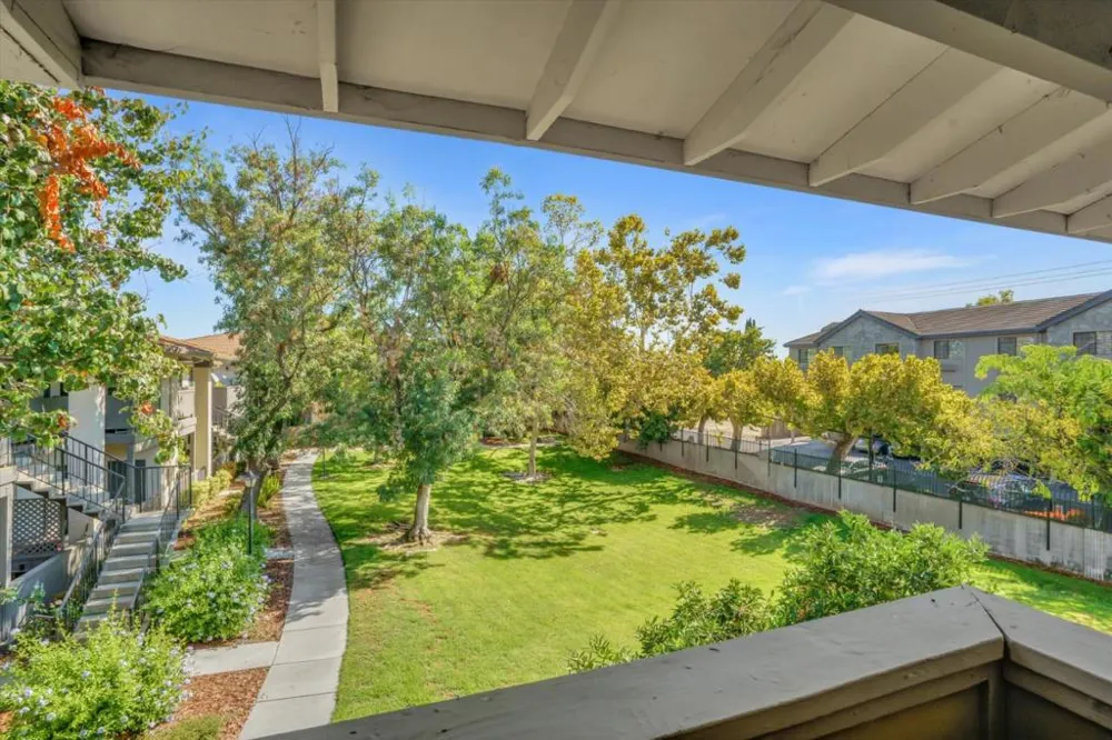 299 Kenbrook Circle San Jose, CA 95111