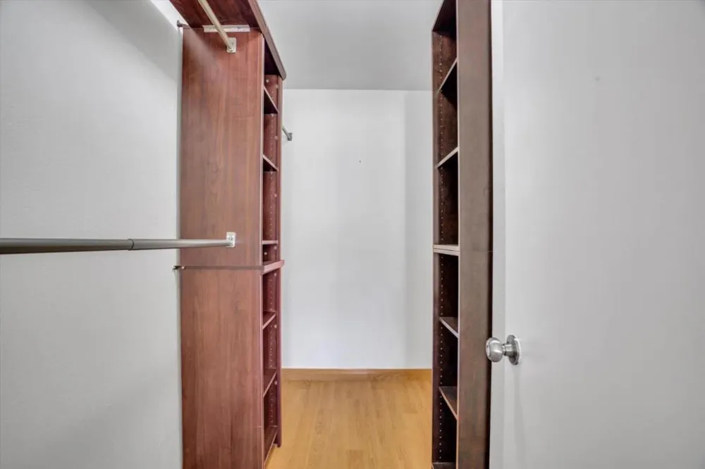 299 Kenbrook Circle San Jose, CA 95111