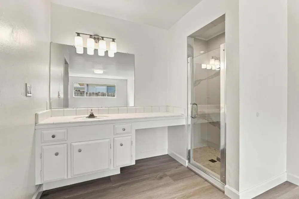 726 Muir Drive Mountain View, CA 94041