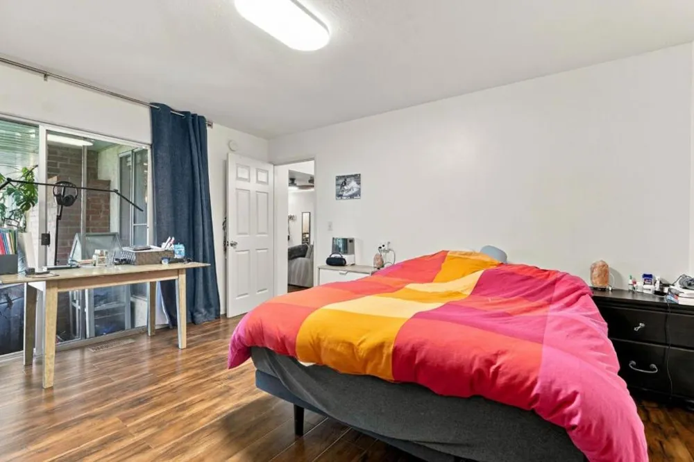 726 Muir Drive Mountain View, CA 94041