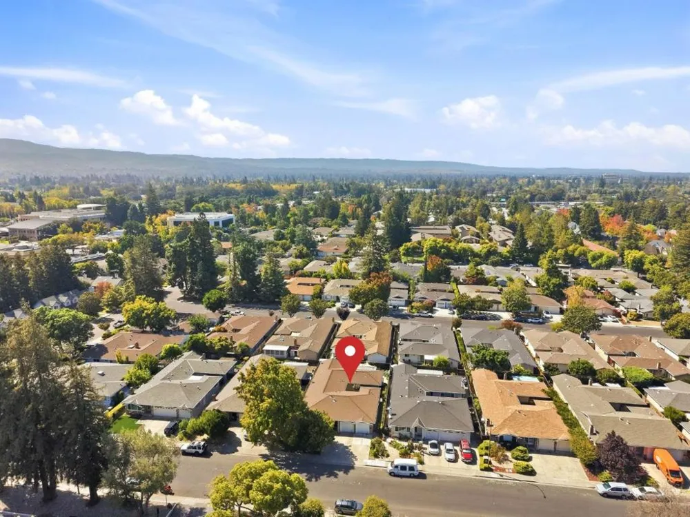 726 Muir Drive Mountain View, CA 94041