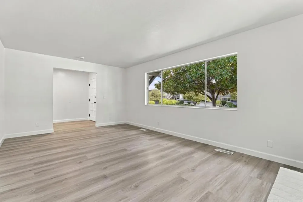 726 Muir Drive Mountain View, CA 94041