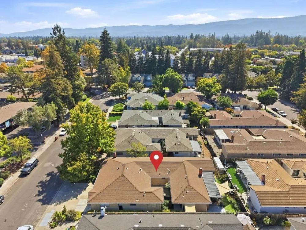 726 Muir Drive Mountain View, CA 94041