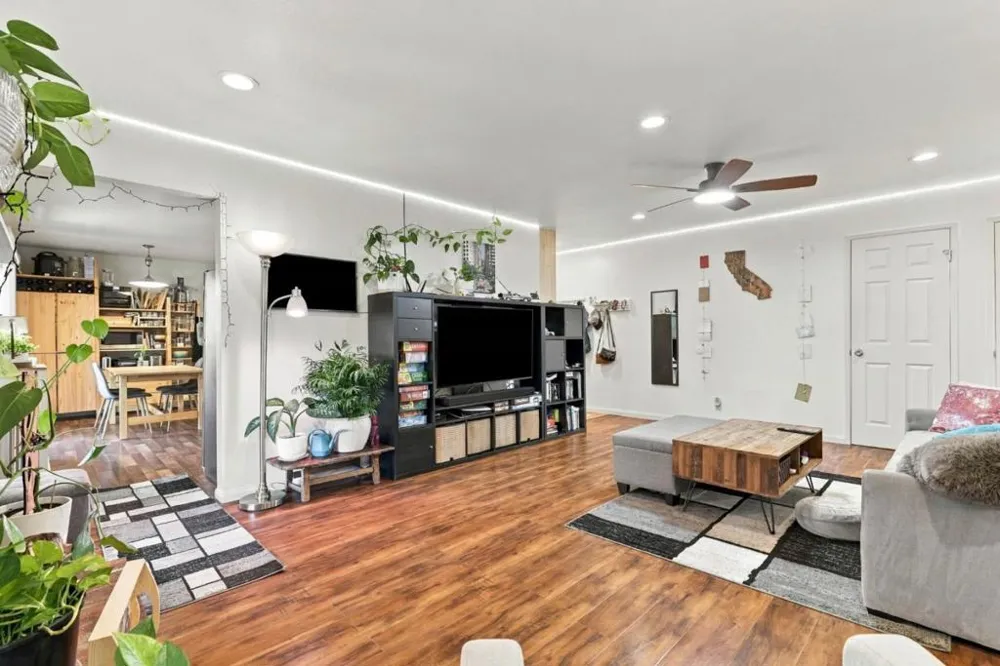 726 Muir Drive Mountain View, CA 94041