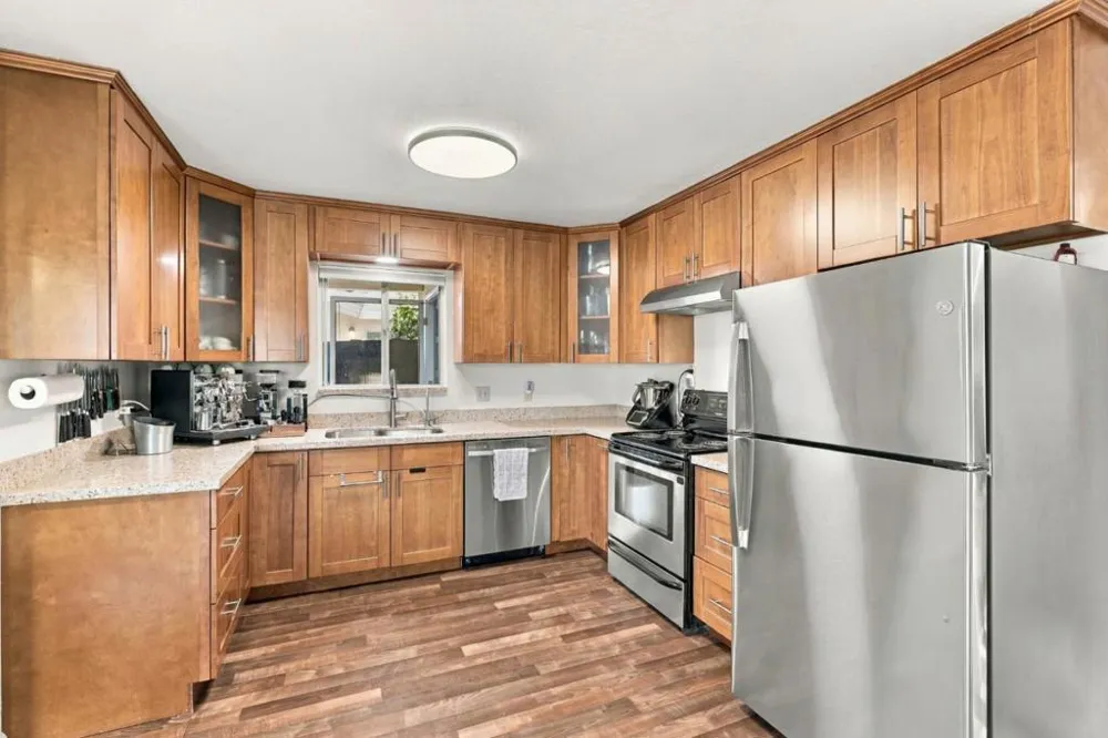 726 Muir Drive Mountain View, CA 94041