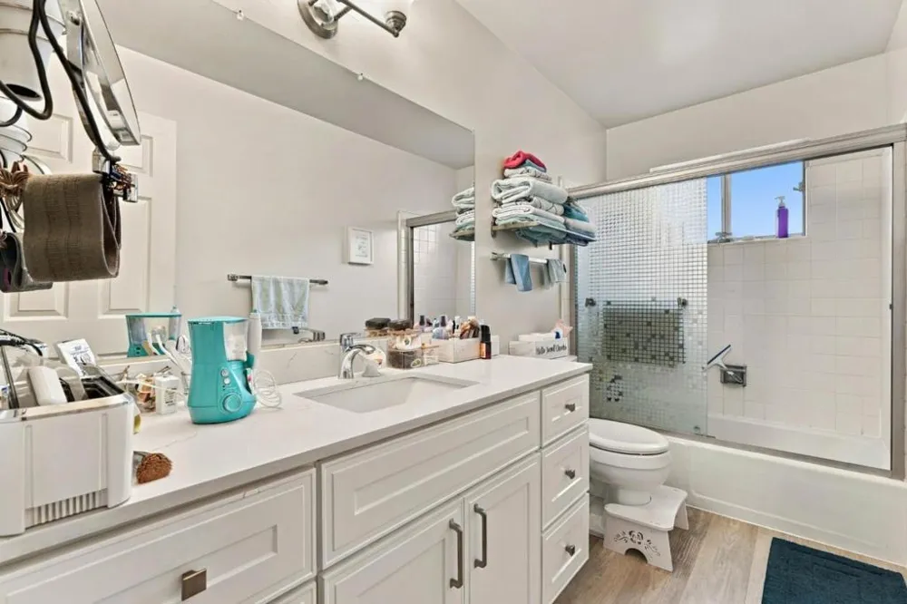726 Muir Drive Mountain View, CA 94041