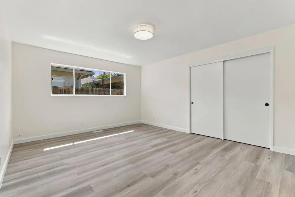 726 Muir Drive Mountain View, CA 94041