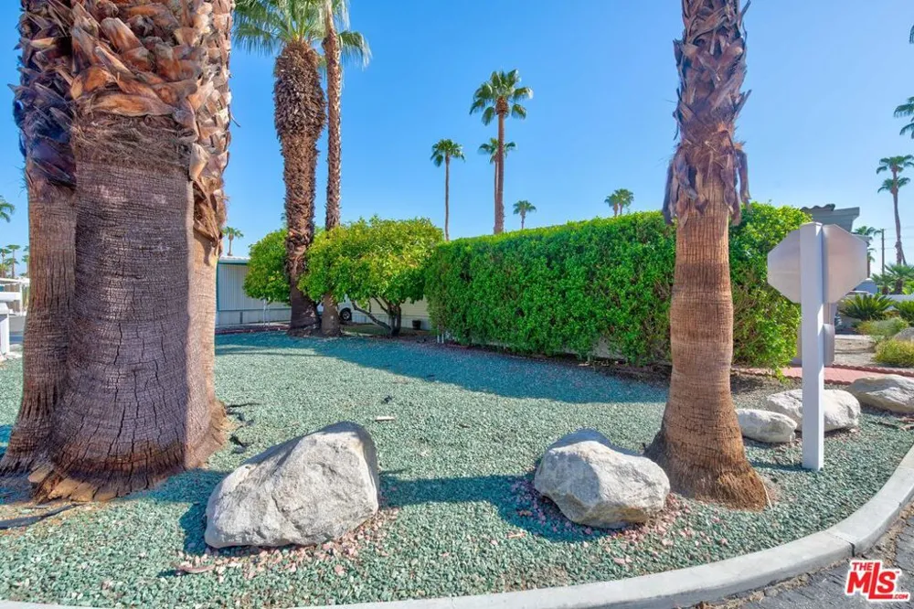 429 Butterfield Cathedral City, CA 92234