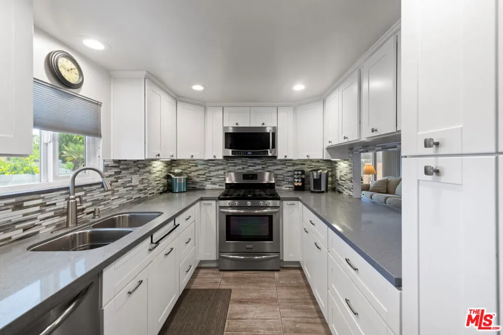 429 Butterfield Cathedral City, CA 92234