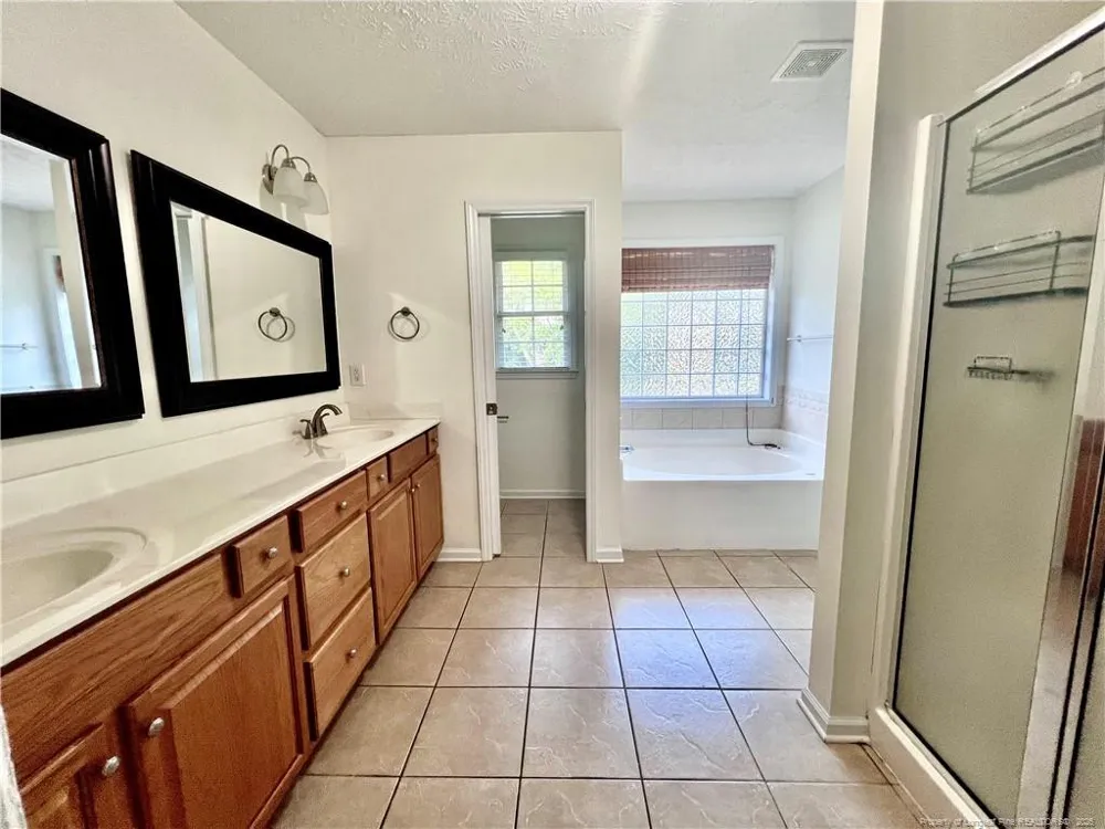 6113 Castlebrooke Lane Linden, NC 28356