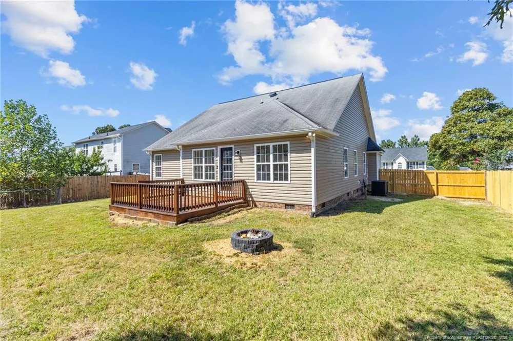 37 Pender Road Spring Lake, NC 28390