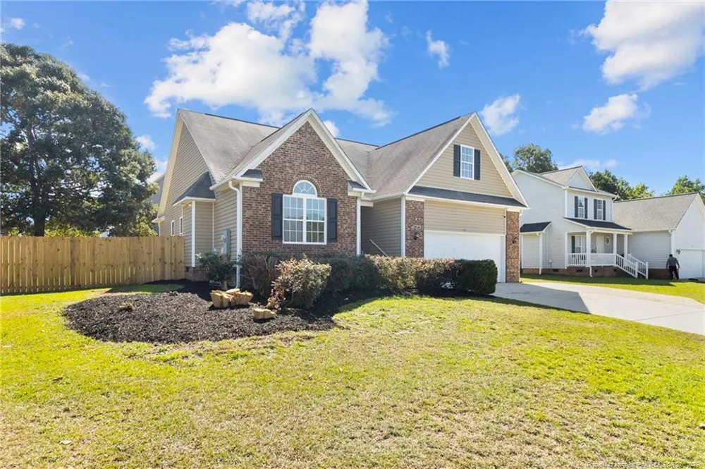37 Pender Road Spring Lake, NC 28390